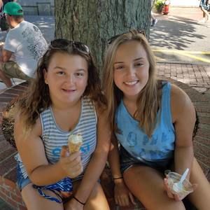 Meet your Posher, Natalie